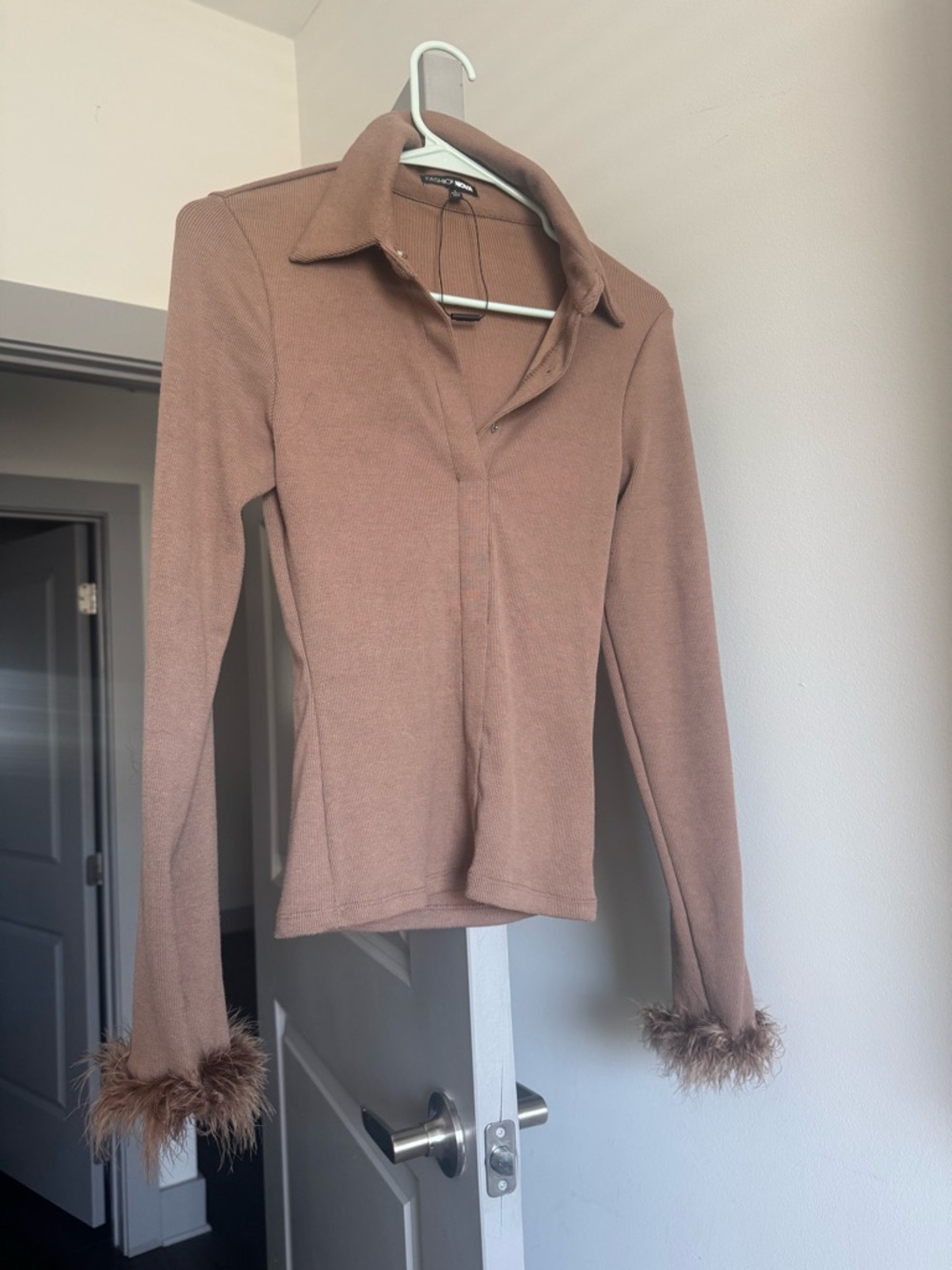 Faux-Fur Cuff Knit Polo Top - Taupe